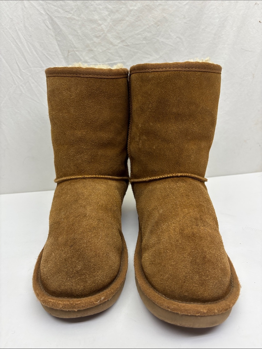 Kookaburra by Ugg classic boots, size 8